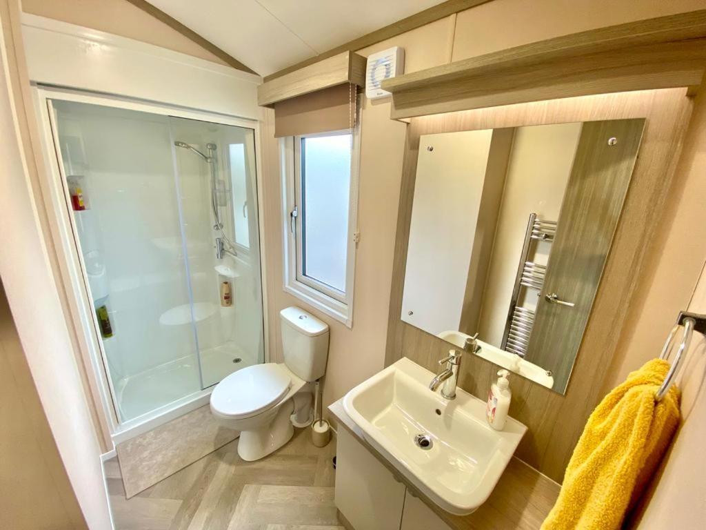 The Lodge Selsey Esterno foto