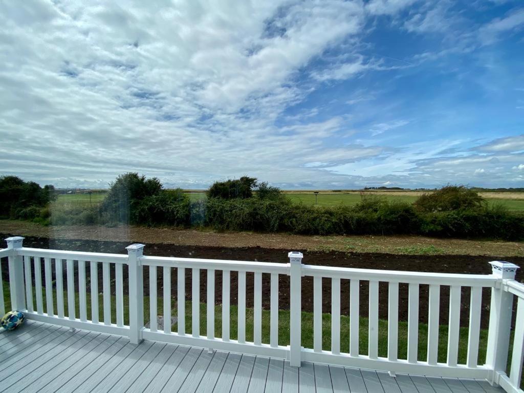 The Lodge Selsey Esterno foto