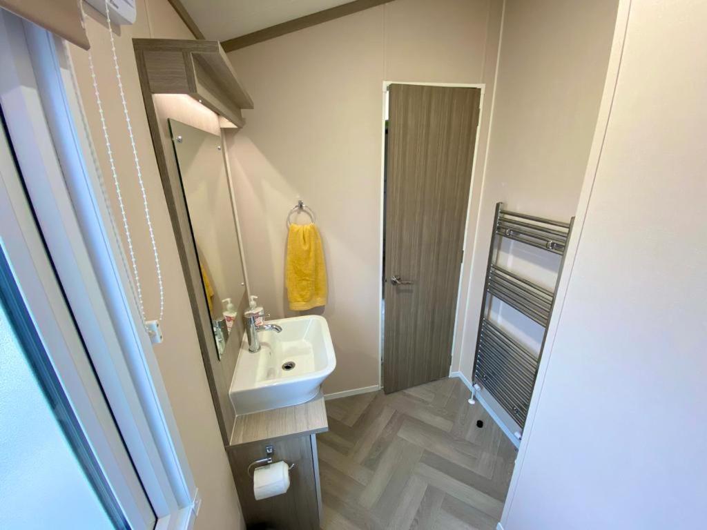 The Lodge Selsey Esterno foto